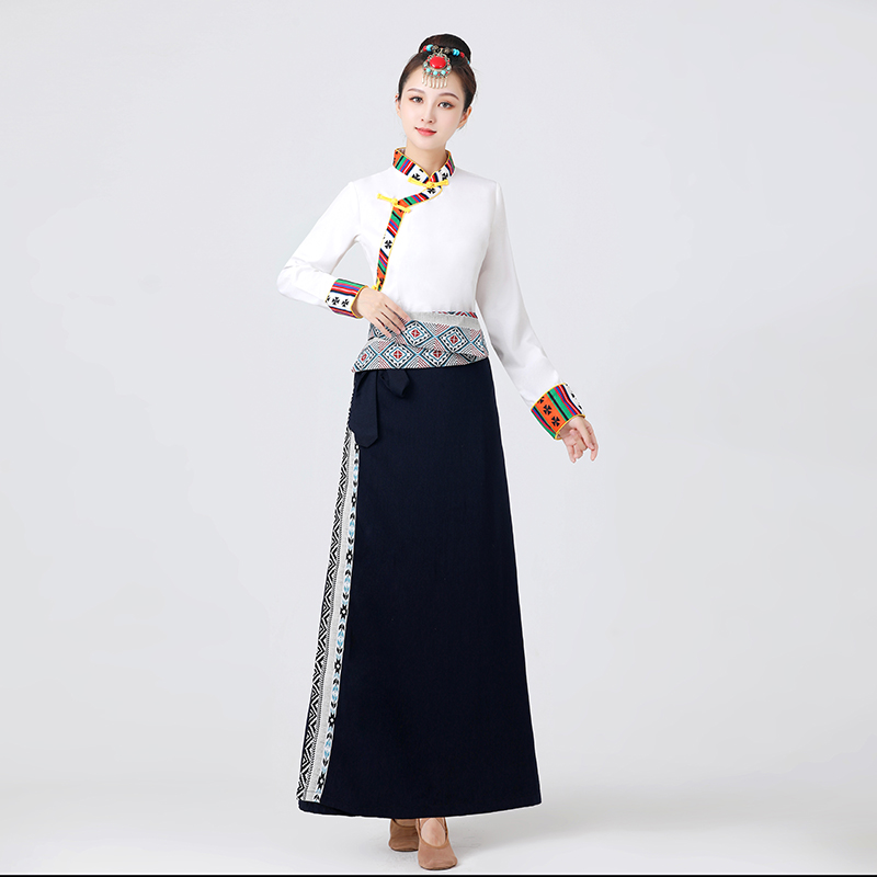 民族风藏地旅拍写真改良藏族服装女锅庄舞藏式衬衣宽松一片式裹裙