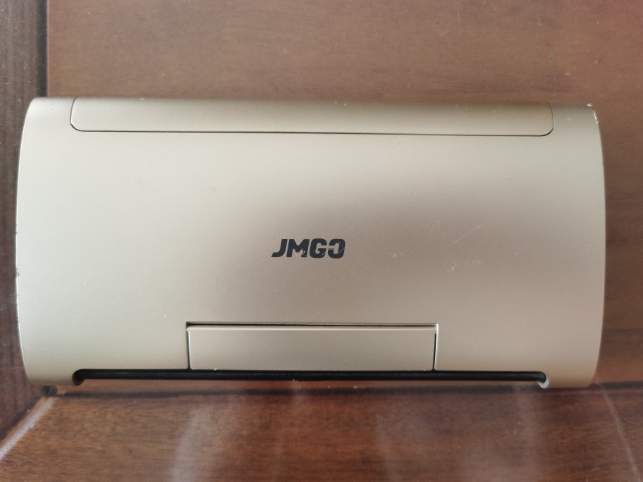坚果JMGO智能便携投影微投，内置WIFI，LED光源寿命长，手机投屏