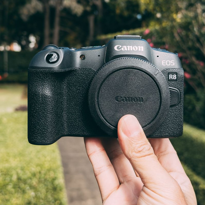 Canon/佳能 EOS R8 全画幅微单 高清8K短视频vlog 旅游数码相机R8