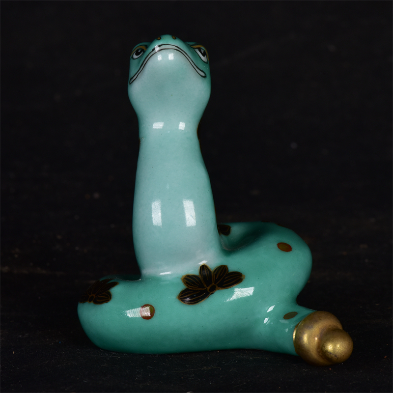 古董古玩收藏大清乾隆年制粉彩蛇型雕塑鼻烟壶