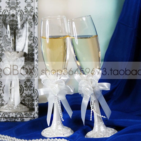 RedBox结婚用品礼物婚庆 西式婚礼纯白花朵香槟酒杯套装 婚礼对杯