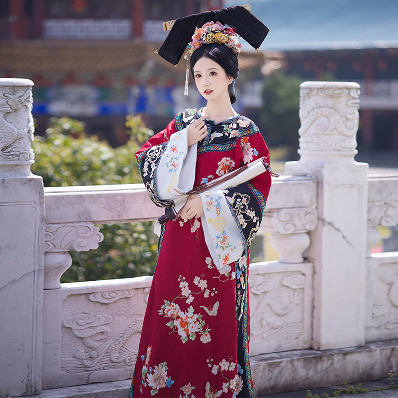 清汉女装国风旗装格格服重工刺绣中国风清代服饰新中式宫廷风旗袍