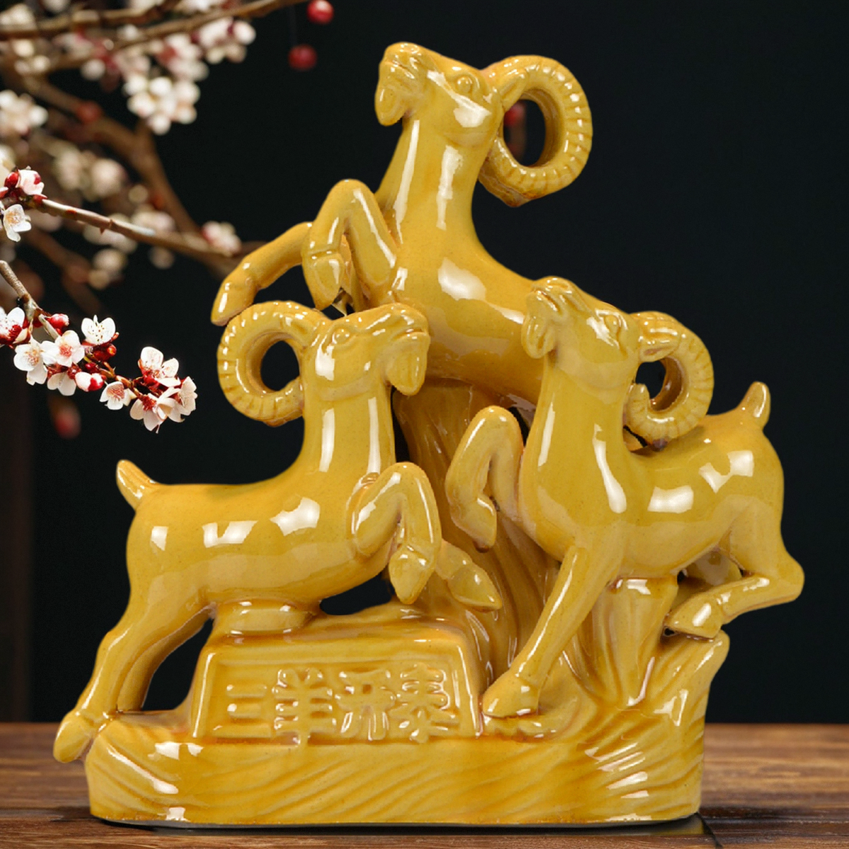 唐三彩陶瓷羊摆件三羊开泰中式新年装饰品风水黄色补缺角陶土烧制