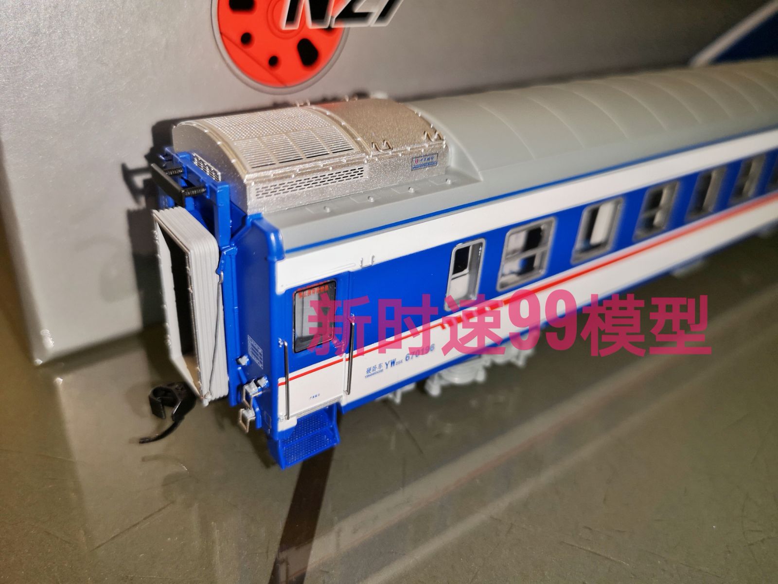 【现货】N27火车模型 硬卧YW25K 列尾 宿营车 客车厢带灯 1/87