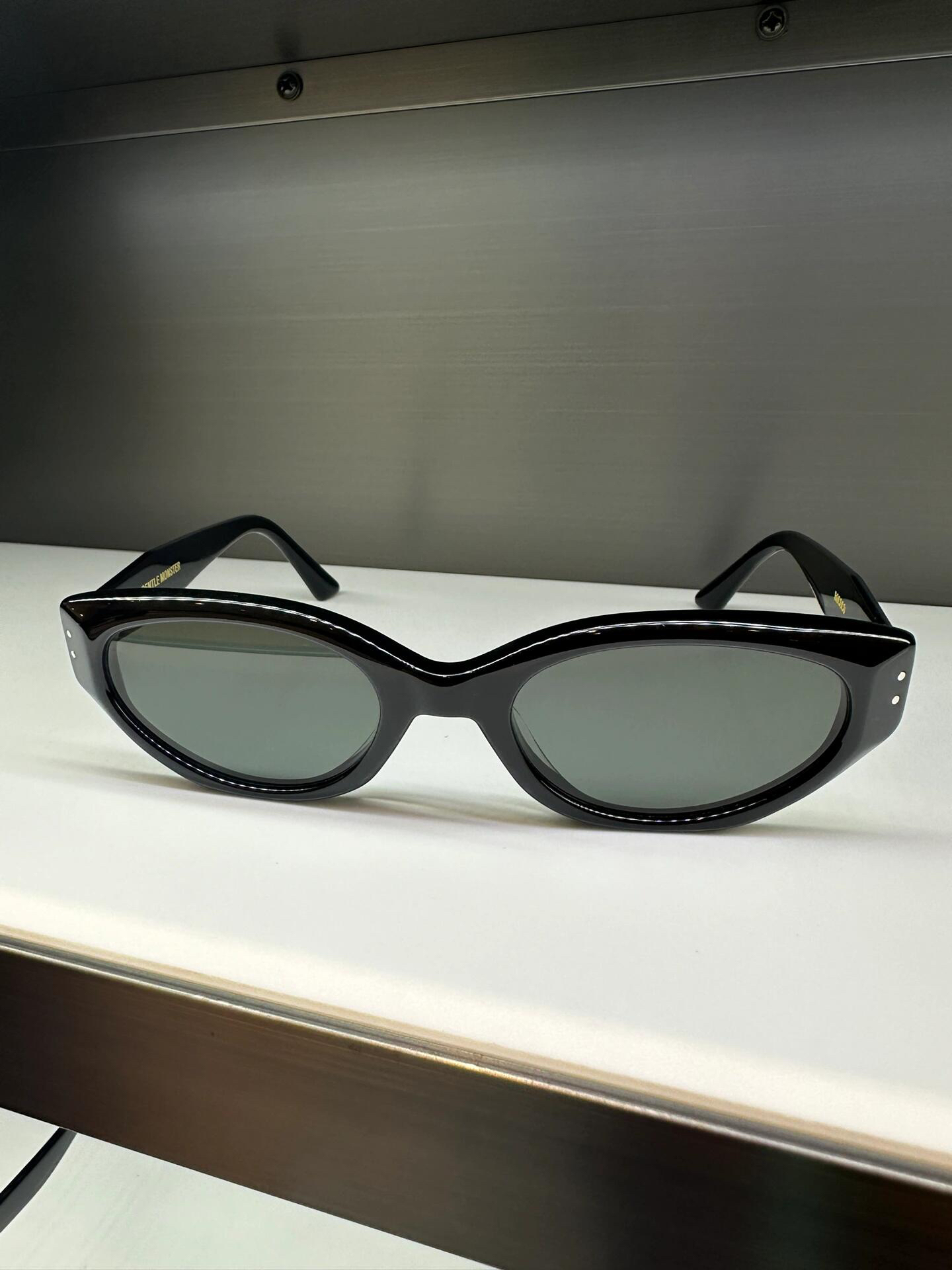 现货韩国Gentle monster新款GM墨镜Rococo猫眼太阳镜DADA眼镜黑色