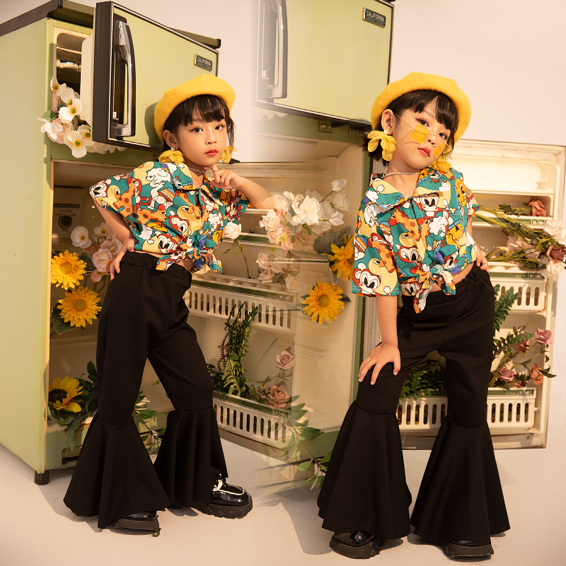 女童走秀70-80年代复古港风喇叭裤花衬衫演出服机车摇滚潮服套装