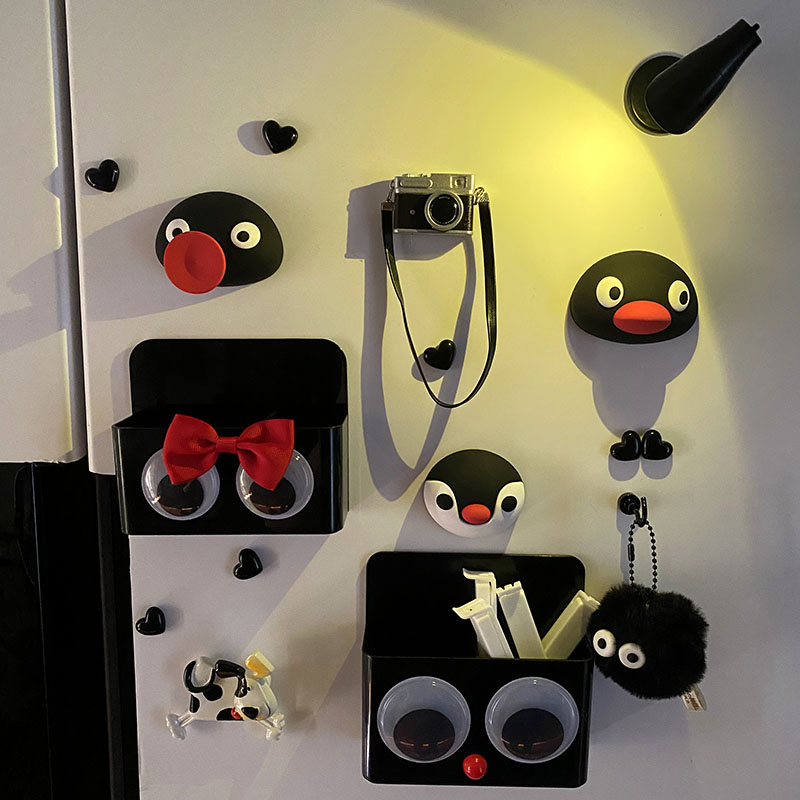 韩国酷黑收纳盒可爱企鹅冰箱贴塑料卡通装饰磁性贴洞洞板入户门