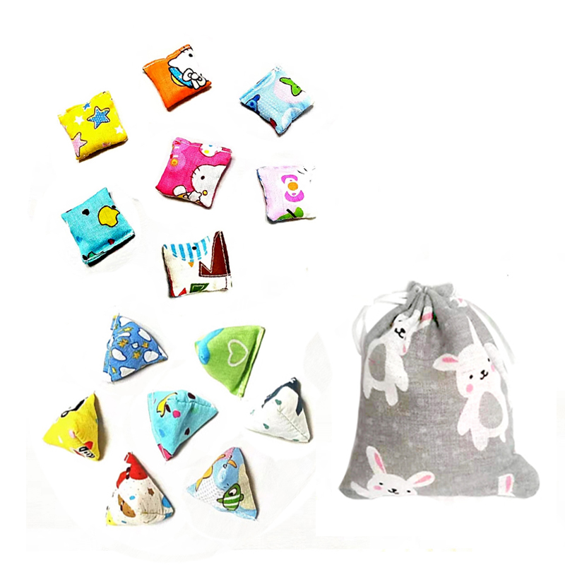 儿童桌面游戏小沙包抓石子儿三角菱形两面方形纯棉卡通沙包