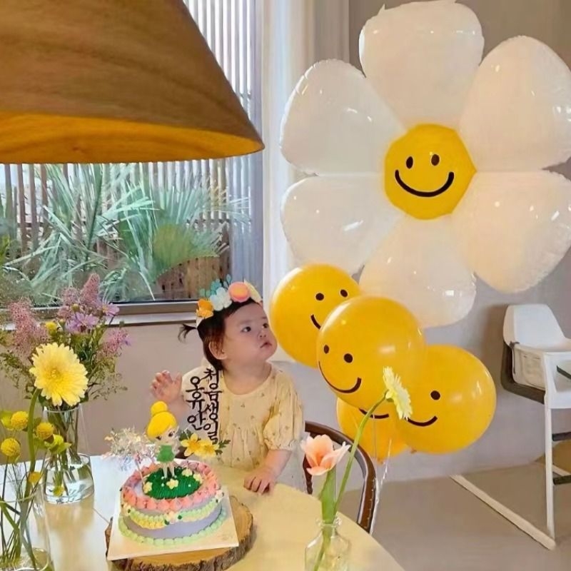 拍照花朵气球宝宝生日周岁女孩户外装饰场景布置数字太阳花飘空