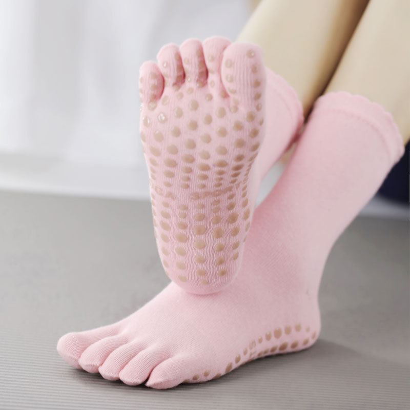 春夏季中筒普拉提分趾袜运动透气健身瑜伽袜专业防滑点胶五指袜子