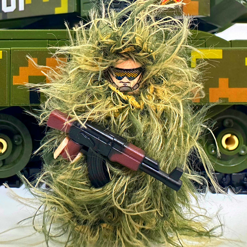 中国积木全地形狙击手迷彩吉利服人仔军事拼装玩具特警伪装服男孩